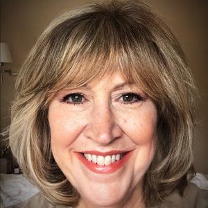 Meet your Posher, Liz